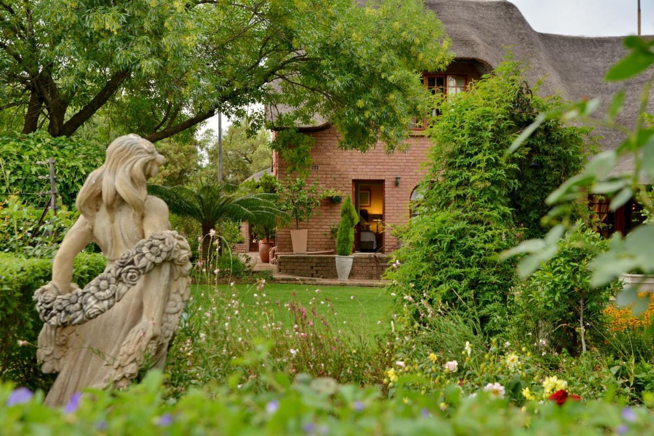 Owls Loft Guest House Midrand Exterior foto